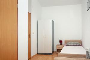 Apartments by the sea Posedarje, Novigrad - 6190