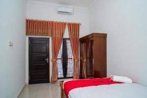 RedDoorz Syariah @ Jalan Tingang Palangkaraya
