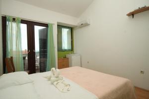 Rooms with a parking space Premantura, Medulin - 7463