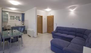 Apartments by the sea Razanj, Rogoznica - 7484