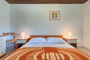 Apartments with a parking space Banjole, Pula - 7487