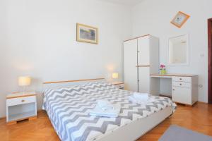 Apartments by the sea Mimice, Omis - 7522