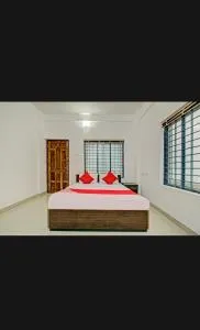 Subramania Arcade - Vadakkāncheri