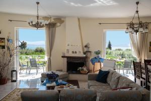 Beachfront Villa Samanthas Paradise