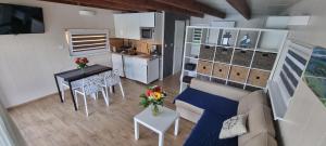 Hausboat "Život na vode"