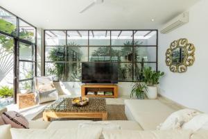 Villa Lumut 3 Bedrooms Central Seminyak