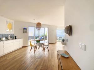 Villa Omar by LovelyStay