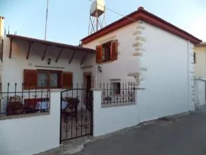 Traditional Luxury Villa in Fres - Nípos