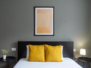 Downtown friendly studio