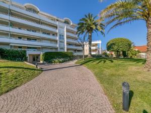 Apartment Riviera Park-1 by Interhome