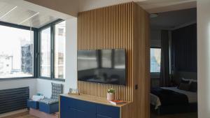 Blue Sunnyside Studio - Central Location