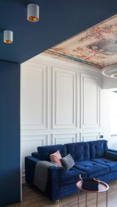 Blue Sunnyside Studio - Central Location