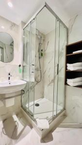Hotels Hotel du Pin Nice Port : photos des chambres