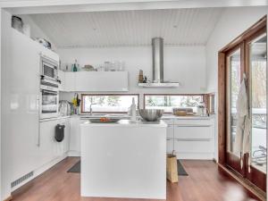 Holiday Home Hevonkuusi by Interhome