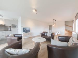 Apartment Rozenhof with parking by Interhome