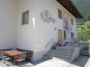 Apartment Gams by Interhome