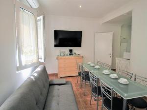 Holiday Home Rainbow by Interhome