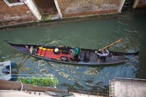 Quadruple Room with Canal View room in Residenza Rivo Alto