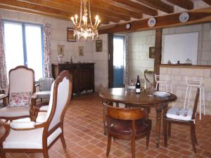 Maisons de vacances Holiday Home Les Landes du Chinonais by Interhome : photos des chambres