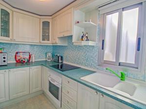 Apartment Apolo III by Interhome