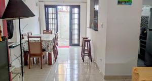 Casa com Wi-Fi Qualidade- Ar Condicionado - Completa - Praia da Enseada