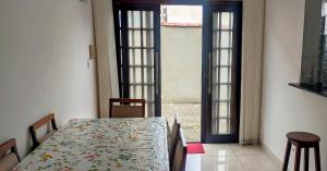 Casa com Wi-Fi Qualidade- Ar Condicionado - Completa - Praia da Enseada