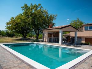 Holiday Home Rika by Interhome