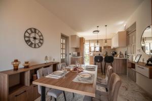 Cretan Sea View Apt 10mins to beach, old town, city