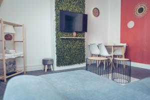 Appartements Le Boheme Chic Superbe studio + parking Free : photos des chambres