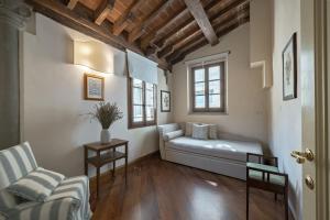 Tiziano big penthouse in the Oltrarno
