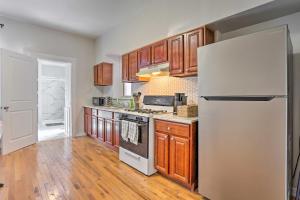 Updated Bayonne Townhome about 11 Mi to NYC!