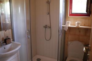 Campings Roulottes cocooning au coeur des Landes : photos des chambres