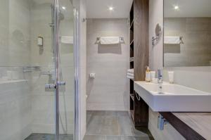 Hotels Le Cottage - Hotel & Spa : Chambre Double avec Terrasse