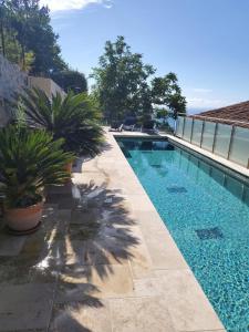 Villas Luxurious, Quiet, and Peaceful, 3 floor villa, 5km from Monaco : photos des chambres