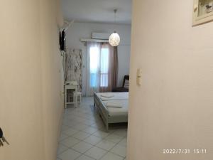 Renia Studios -Studio for 2 plus 1 pers with a swimming pool