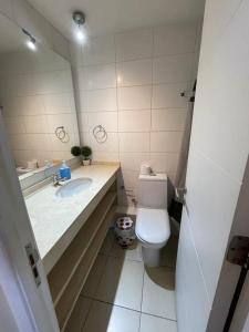 Departamentos 2 dormitorios incluye estacionamiento. centro Santiago