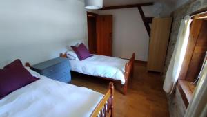 Maisons de vacances The Railway Cottage - characterful and comfortable holiday cottage : Maison 4 Chambres