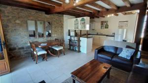 Maisons de vacances Character 2 bed cottage within walking distance of bar/restaurants : photos des chambres