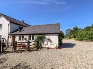 Little Rowan at Rowan Park Farm - Halwill
