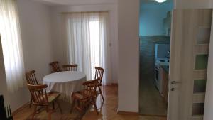 FLAT FOR RENT MARINOVIC