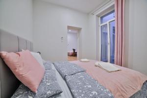 Art Palace Apartments