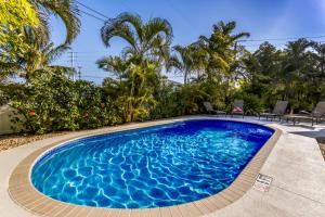 Endless Summer - 210-56th St
