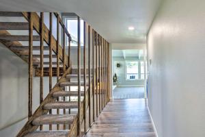 Lakeside Lacey Gem with Sauna and Private Dock