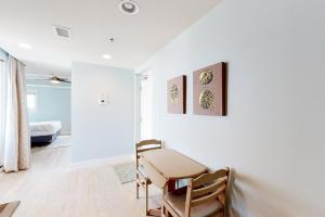 Sterling Breeze 707-A