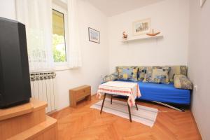 Two-Bedroom Apartment with Balcony and Sea View room in Apartments with a parking space Lovran Opatija - 7673