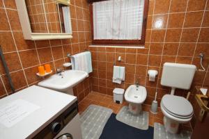 Apartments with parking space Pula - 7681