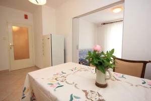 Apartments with a parking space Moscenicka Draga, Opatija - 7740
