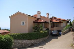 Apartments with a parking space Lovran, Opatija - 7782 