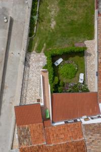 Apartments by the sea Nerezine, Losinj - 7963 