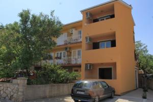 Apartments with a parking space Cres - 7994 